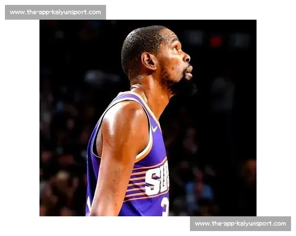 里夫斯拒顶薪续约湖人！库明加下家锁定热火，杜兰特降薪留火箭冲击冠军